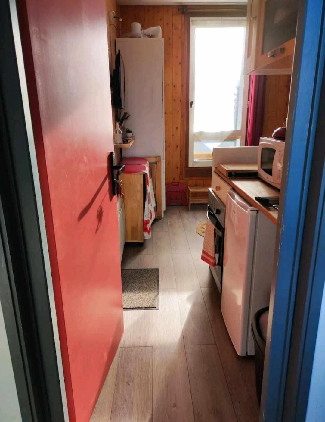 Le Petit Nid Rouge Lägenhet Ustou Exteriör bild